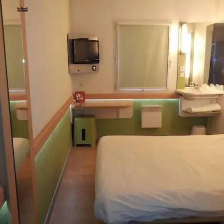Ibis Budget Asnieres 2*