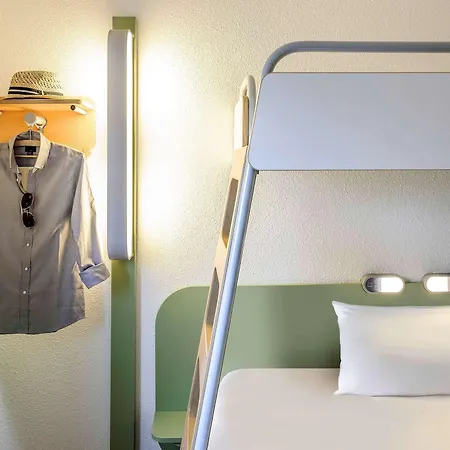 Hotel Ibis Budget Asnieres 2*