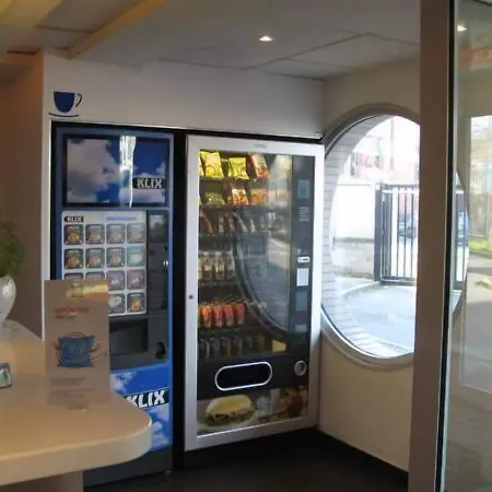 Ibis Budget Asnieres فندق